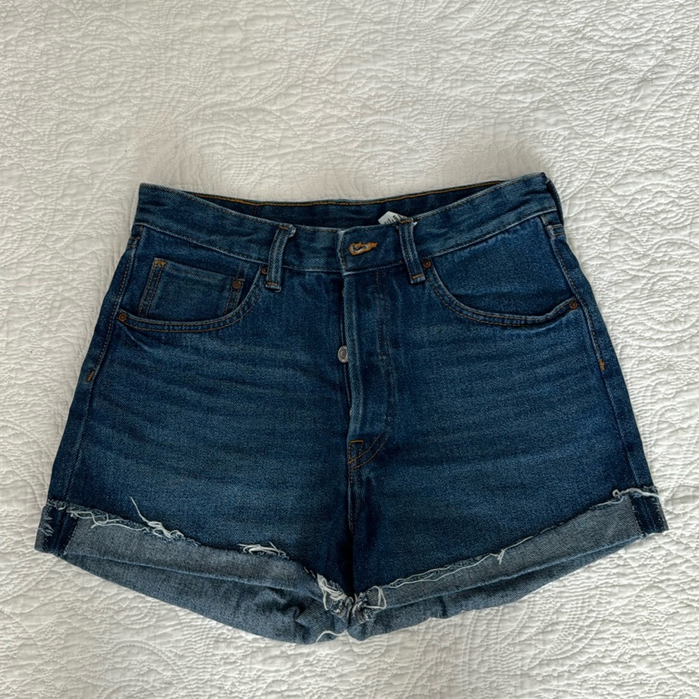 High-wasted denim shorts